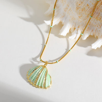 Shell necklace